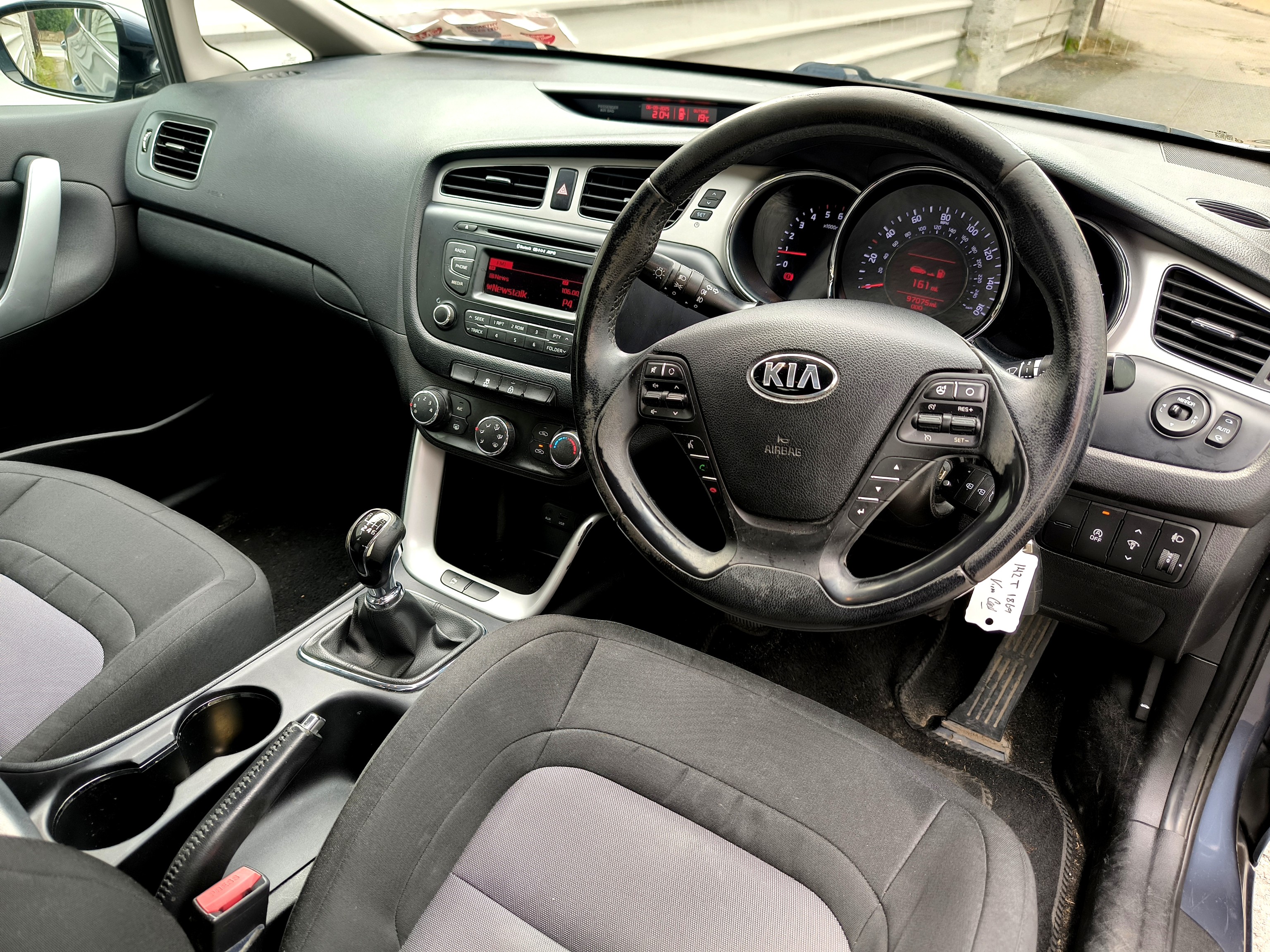 Car photo 12