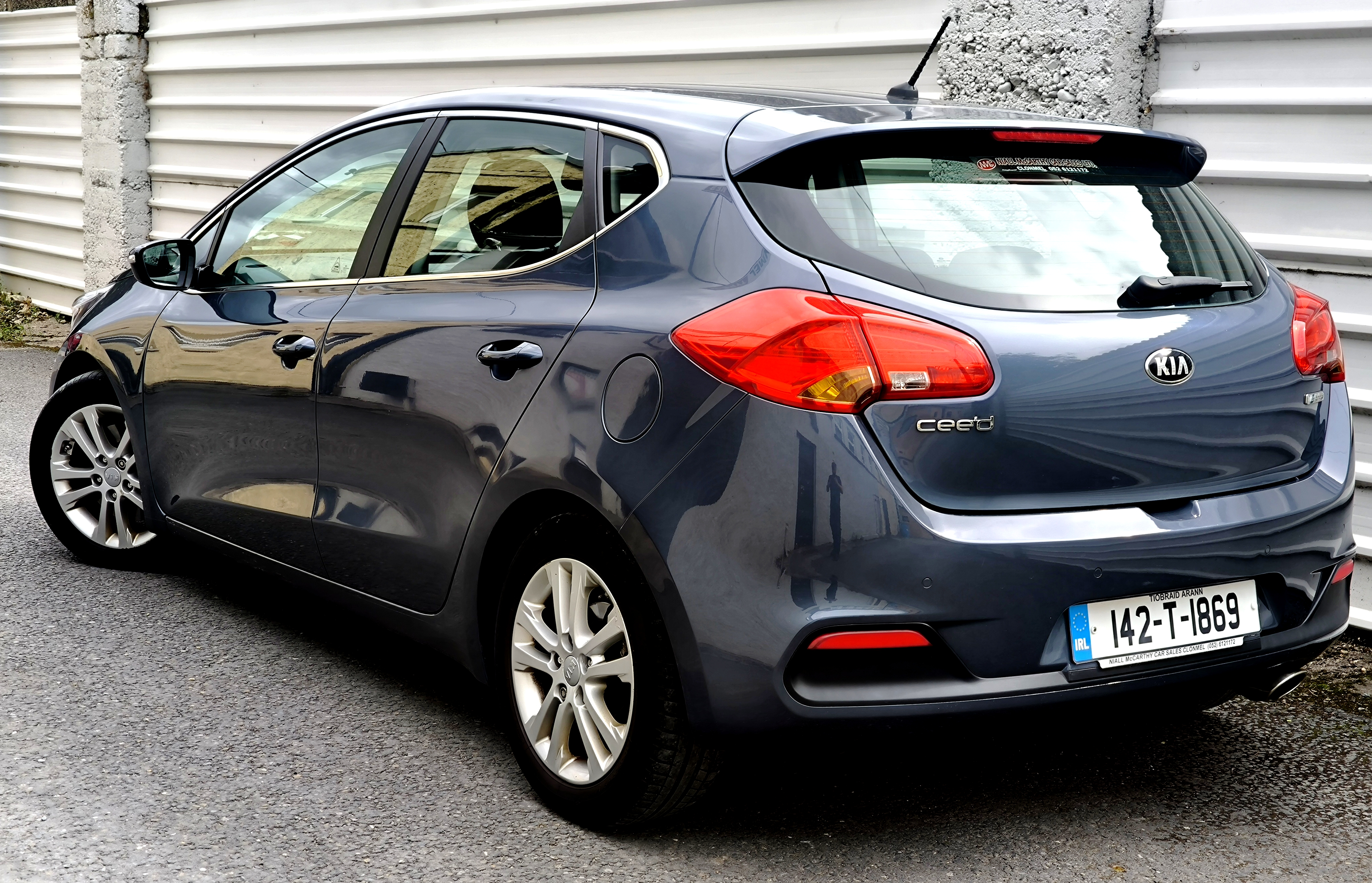 Car photo 5